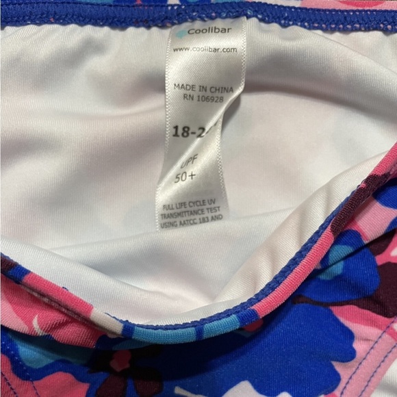Coolibar Baby Ruffle Beach Bottom
Cover 18-24 Mo - Picture 2 of 4
